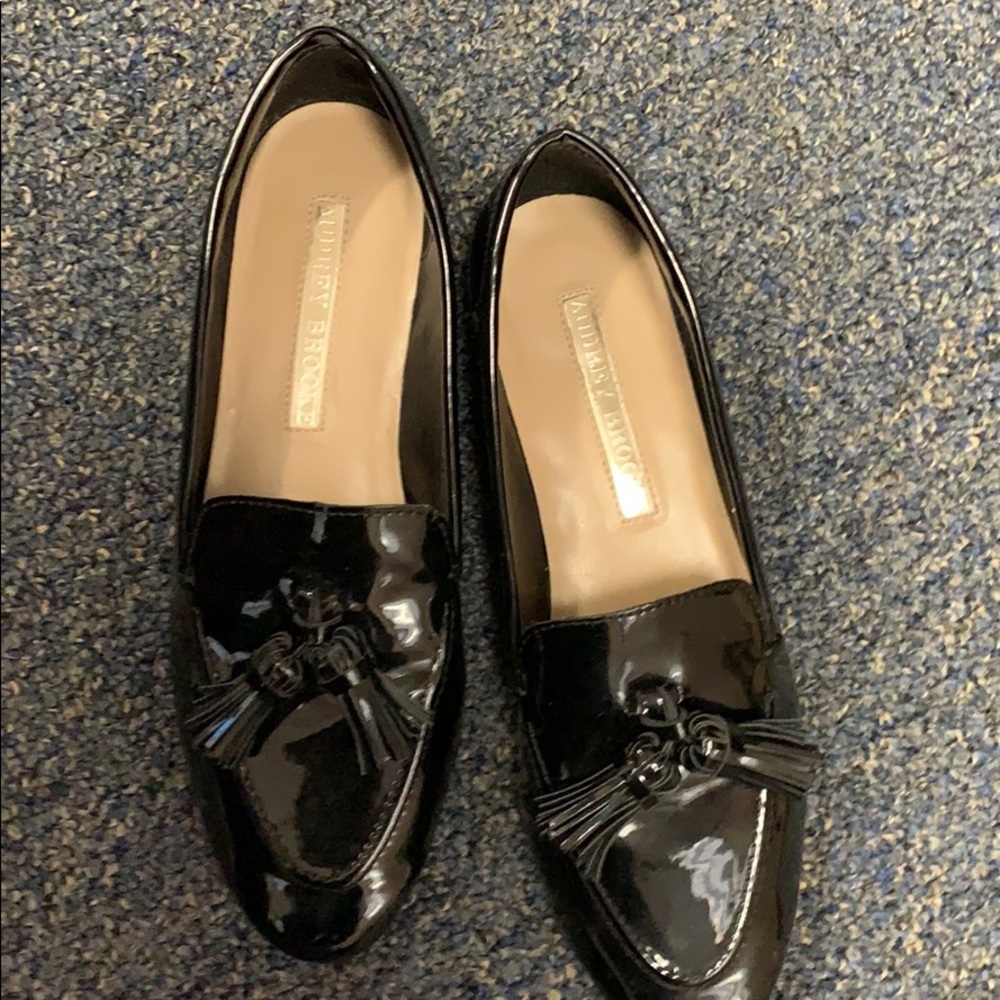 Audrey Brooks patent black loafers 7.5